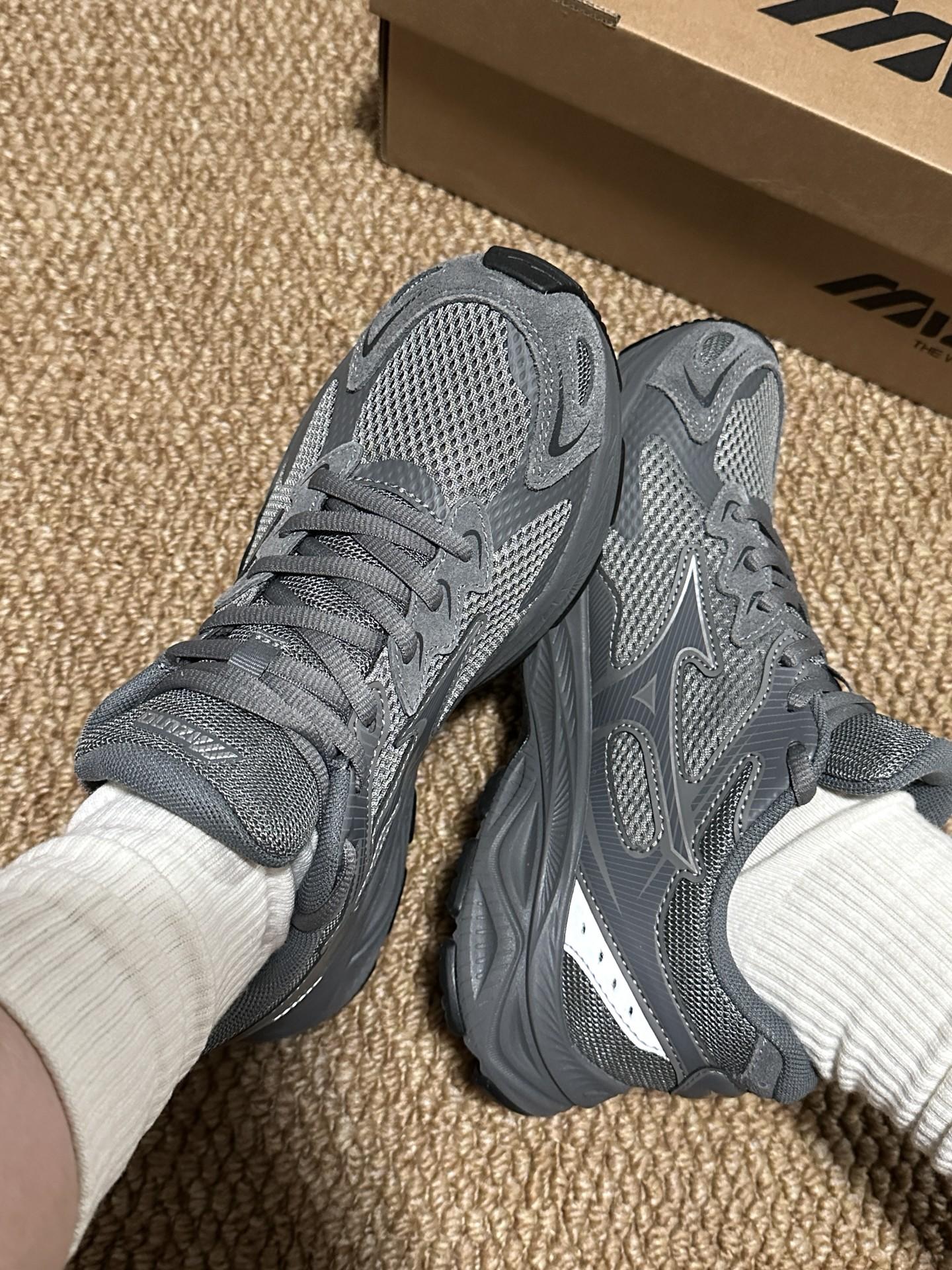 美津浓这双复古跑鞋!我愿称日常神鞋~